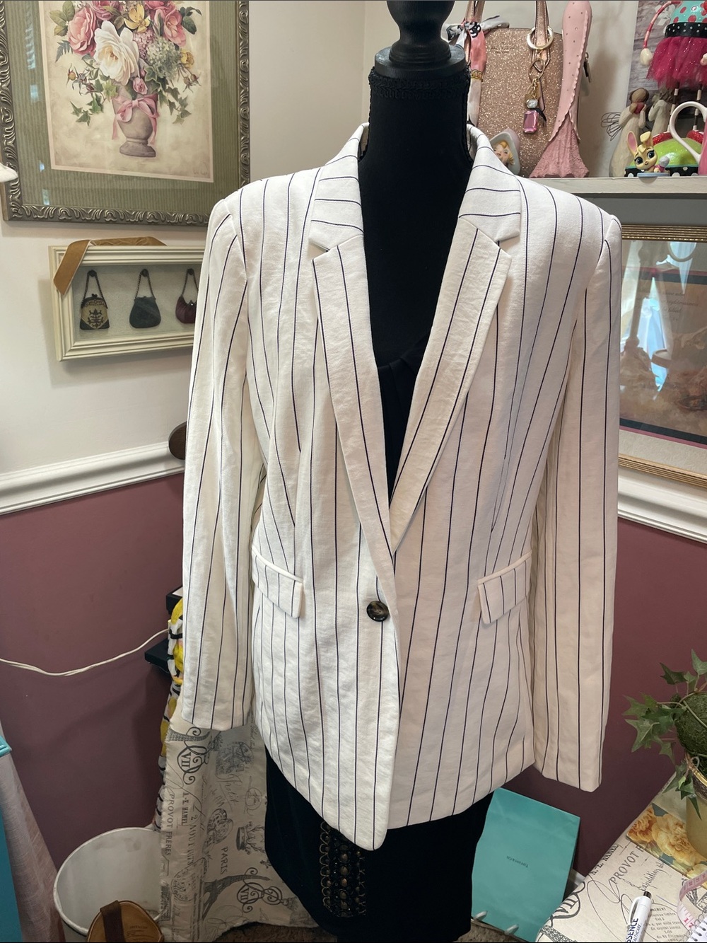 Women’s White  Pinstripe Blazer - Classic Single-Button DKNY